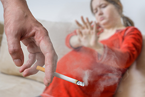 Seconghand Smoke Pregnancy-Thinkstock-648844818(sm)